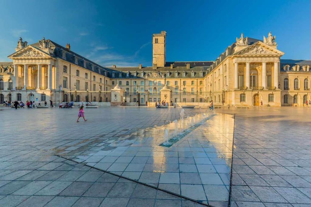 Le Boheme Chic : Au Coeur Du Centre Historique Apartment Dijon Exterior photo